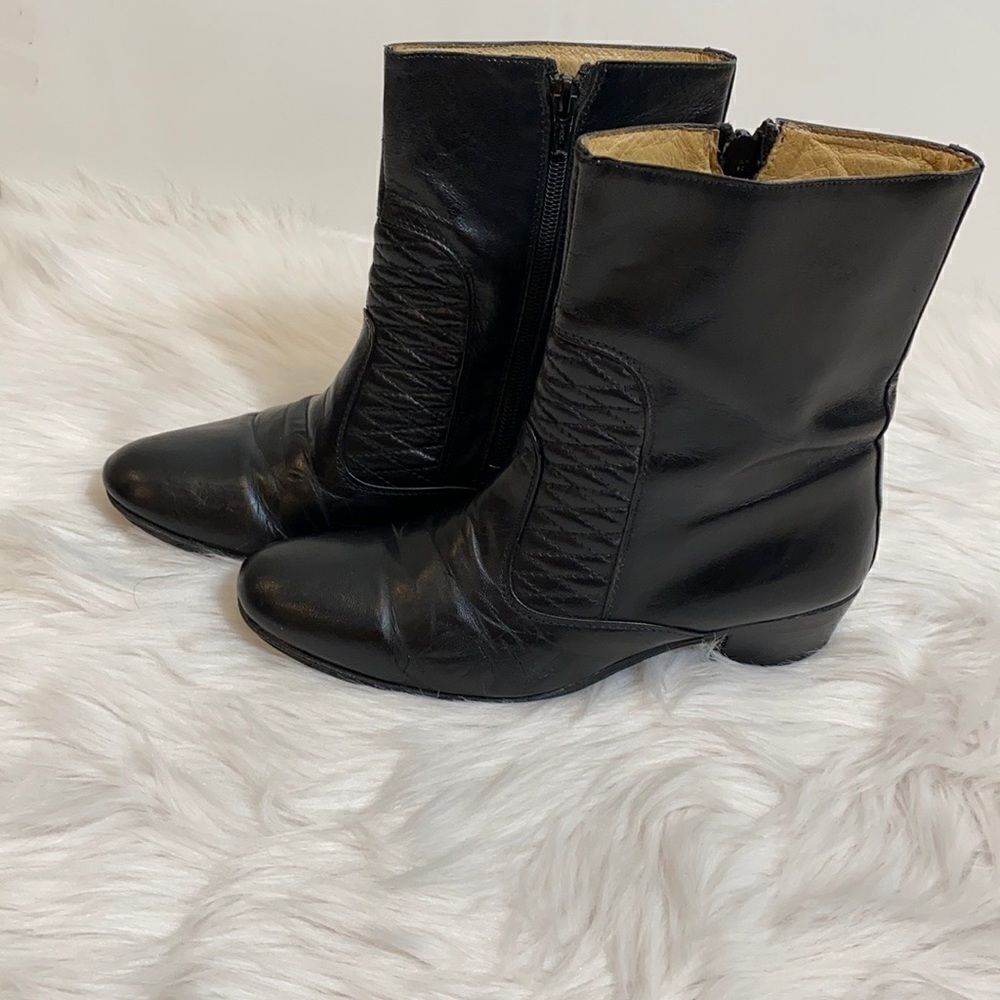 Visconti Vintage Black Leather Zip Up Heeled Boots Size 8.5
